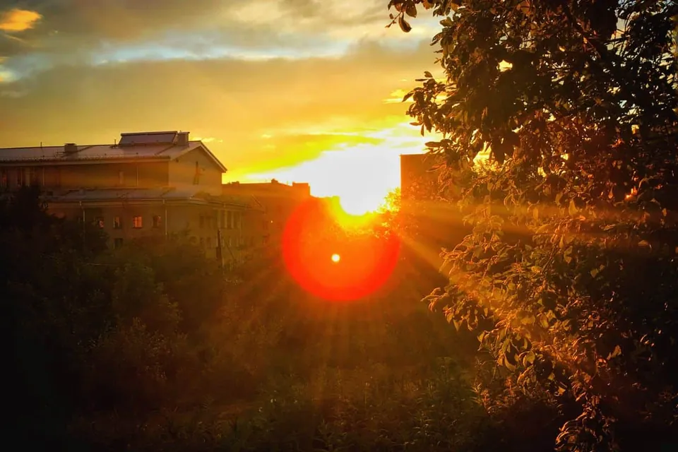 พระอาทิตย์เที่ยงคืนรัสเซีย (Russia)